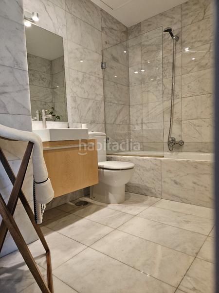 Foto f5610de3-bdb0-416b-b2e7-7f67af51d5c3. Penthouse with heating in Trafalgar Madrid