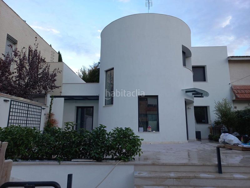 Foto 4ed035c7-6c0b-4180-8603-a5e162ebd8c0. Xalet amb calefacció aparcament piscina a Aravaca Madrid