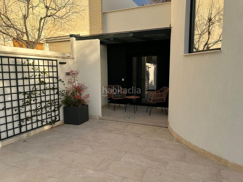Foto b6d14395-e98f-4aaf-a3dc-b2aad7f32720. Casa adossada amb calefacció aparcament piscina a Madrid