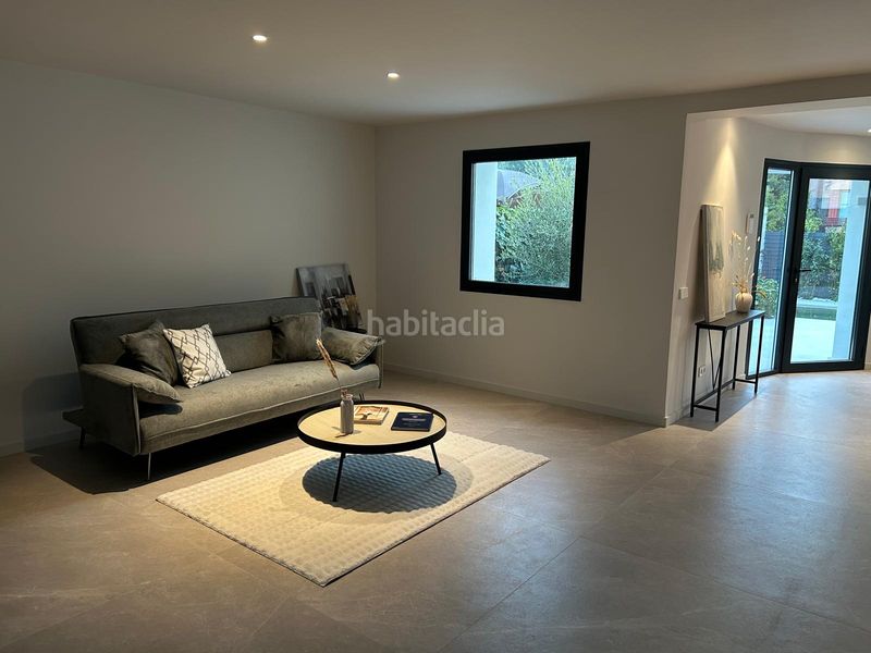 Foto c65f0b5c-63ea-4037-917f-416d3265d66d. Casa adossada amb calefacció aparcament piscina a Madrid