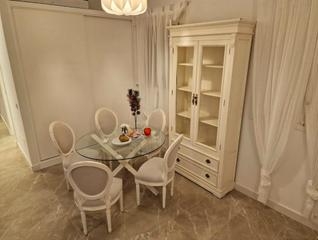 Location Appartement à Avenida fuerzas armadas 18. Junto al parque maria cristina