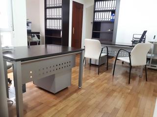 Oficina  Alfonso xii. Te ofrecemos una oficina completamente amueblada en pleno centro