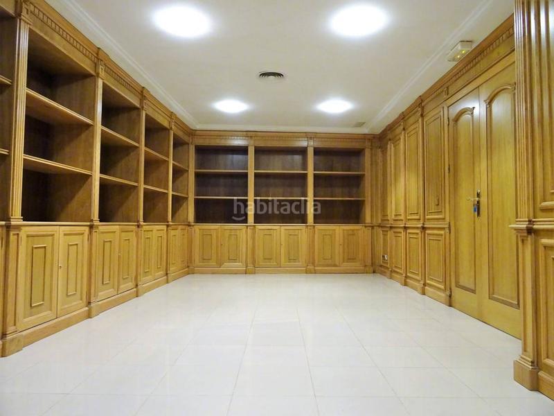 Foto 6701168b-9490-467b-889e-419678e64d93. Rent business premise in Centro Huelva