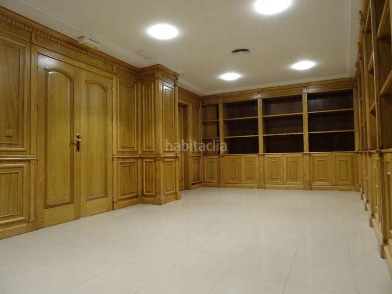 Foto dd83dc81-82b7-49be-b7e4-e51b0e1b9588. Rent business premise in Centro Huelva