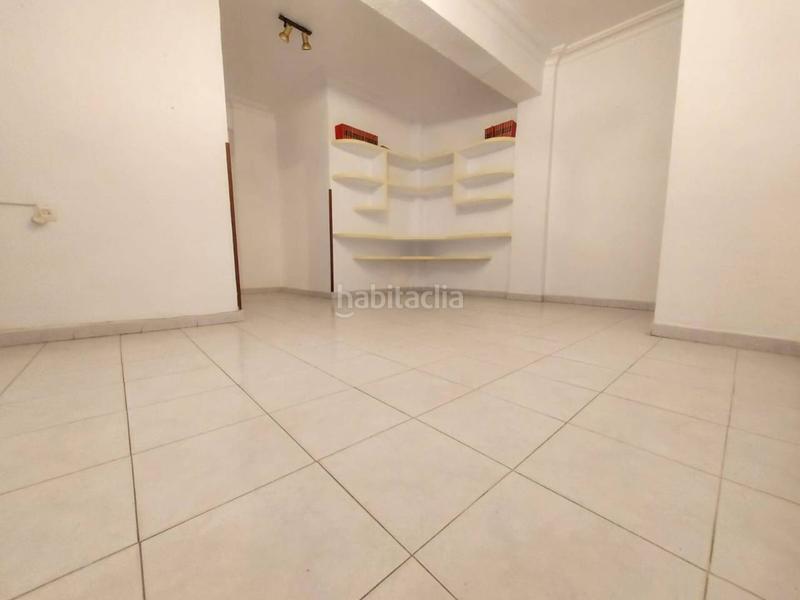 Foto 90f8e1c8-c2ea-4bad-a854-4050db87a003. Piso atención !!piso en venta en universidad mercedCentro en Huelva