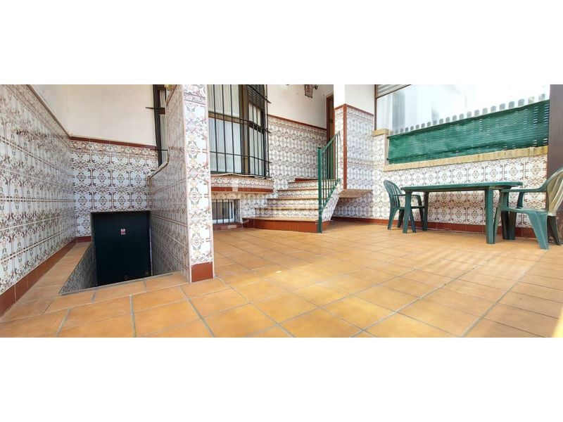 Foto 519d5d8b-4a51-47e3-b1fb-1326b7e10302. Casa adossada amb aparcament a Núcleo Urbano Aljaraque