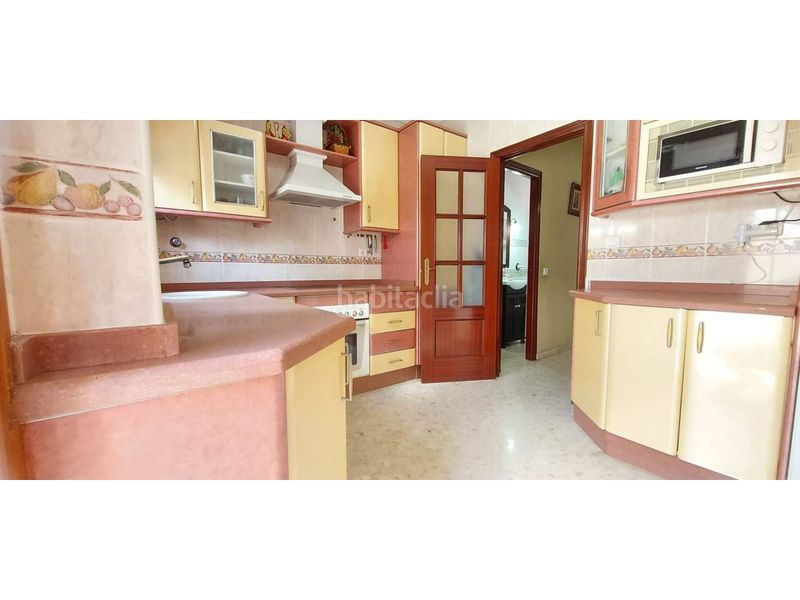 Foto bf81d61b-d23a-4063-80b3-b0fe743dca93. Casa adossada amb aparcament a Núcleo Urbano Aljaraque