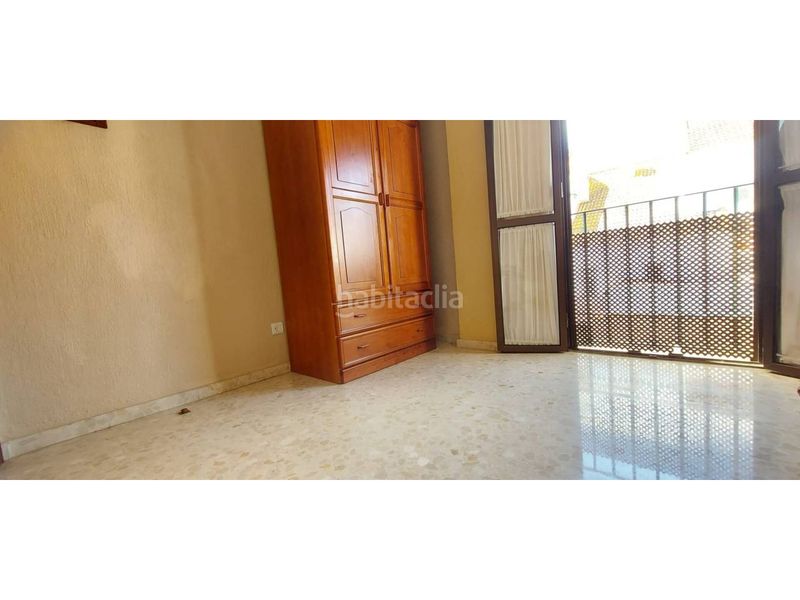 Foto c0a9cf9f-dcf1-4f06-ac8e-783eb5af0a8f. Casa adossada amb aparcament a Núcleo Urbano Aljaraque