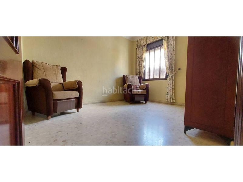 Foto cbe12083-2e23-40ef-9209-c2d728e31c59. Casa adossada amb aparcament a Núcleo Urbano Aljaraque