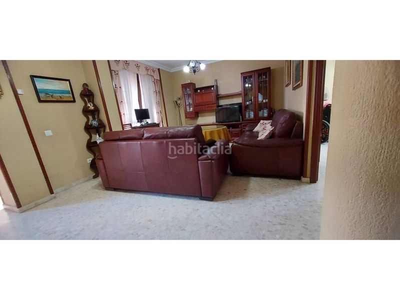 Foto d05f9d91-3767-4a88-b879-09b1a41297ff. Casa adossada amb aparcament a Núcleo Urbano Aljaraque