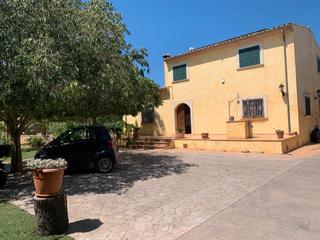 Masia  Carrer major 18. Jesús