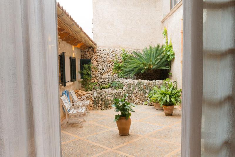 Foto 13a9ef88-333c-4a9f-b942-ccdc1597eeda. Reihenhaus mit kamin heizung in Petra