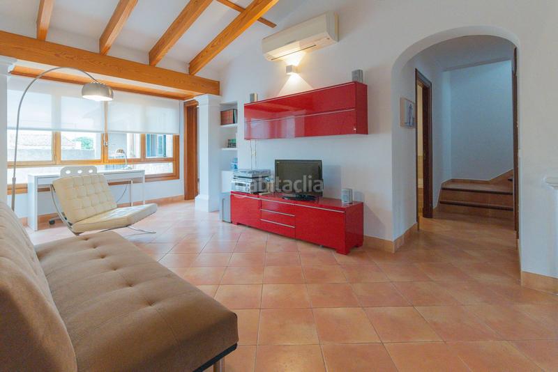 Foto 17aa0e45-88d8-404b-8b9d-7ae9566ff672. Reihenhaus mit kamin heizung in Petra