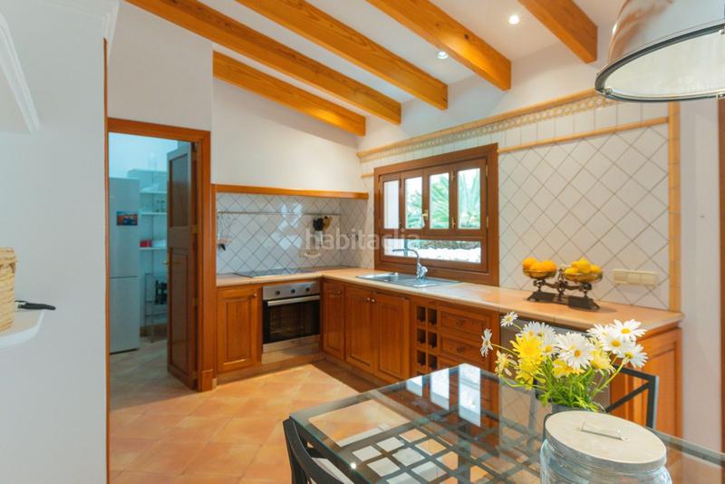 Foto 5023c882-0f8c-467e-ad28-f8b9ebd39d80. Reihenhaus mit kamin heizung in Petra