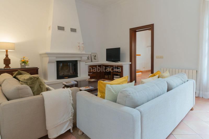 Foto 57cf039c-ec20-45bf-97c7-d3f3c8696863. Reihenhaus mit kamin heizung in Petra