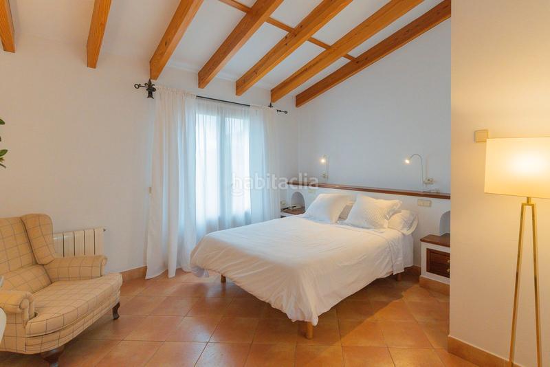 Foto 60b66d1a-3a24-495c-bb06-65f485097a79. Reihenhaus mit kamin heizung in Petra