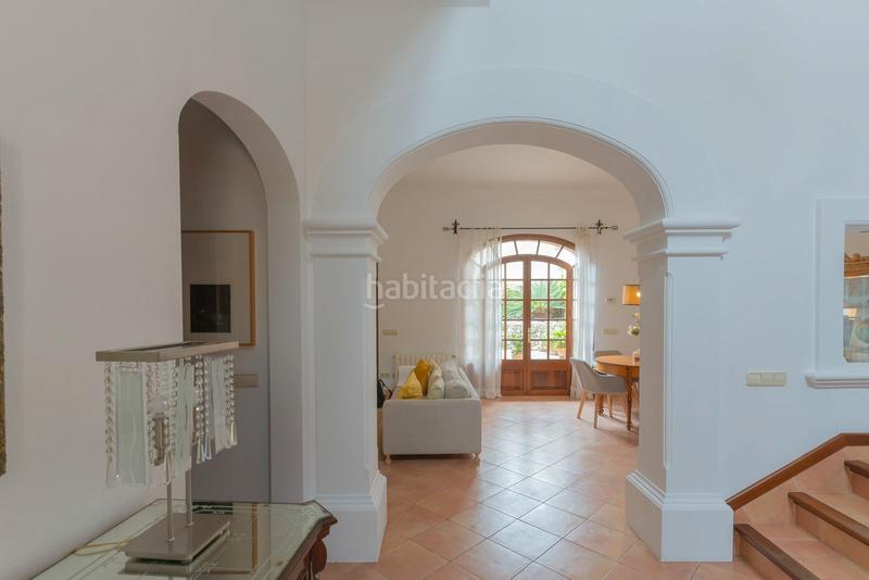 Foto 61db1314-56a4-45d3-87d4-f72d96fa59de. Reihenhaus mit kamin heizung in Petra