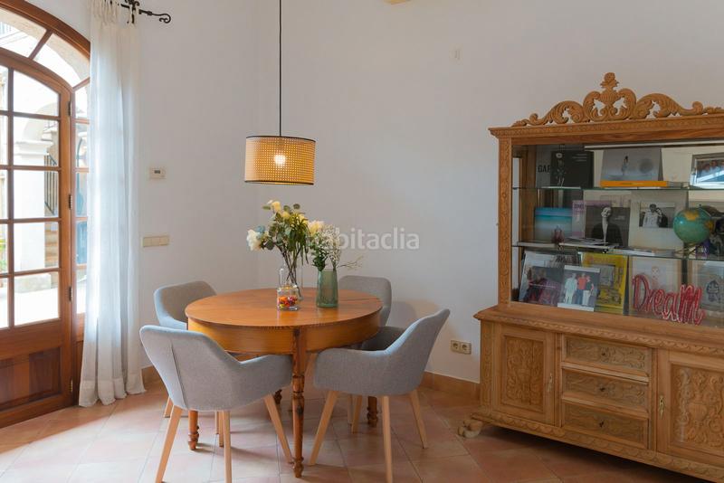 Foto 71c65642-f85d-4994-b4c0-abc6a28a93a7. Reihenhaus mit kamin heizung in Petra