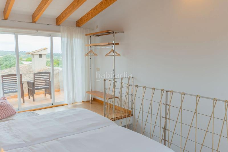 Foto 747ab52a-62d2-4496-9948-d45a2dd0538f. Reihenhaus mit kamin heizung in Petra