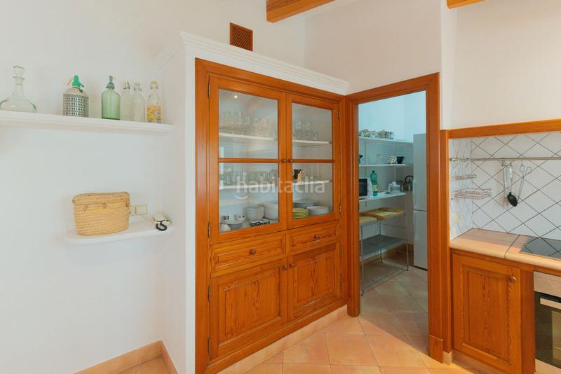 Foto b596d2c3-4891-440b-b213-98d0b2bf2a10. Reihenhaus mit kamin heizung in Petra