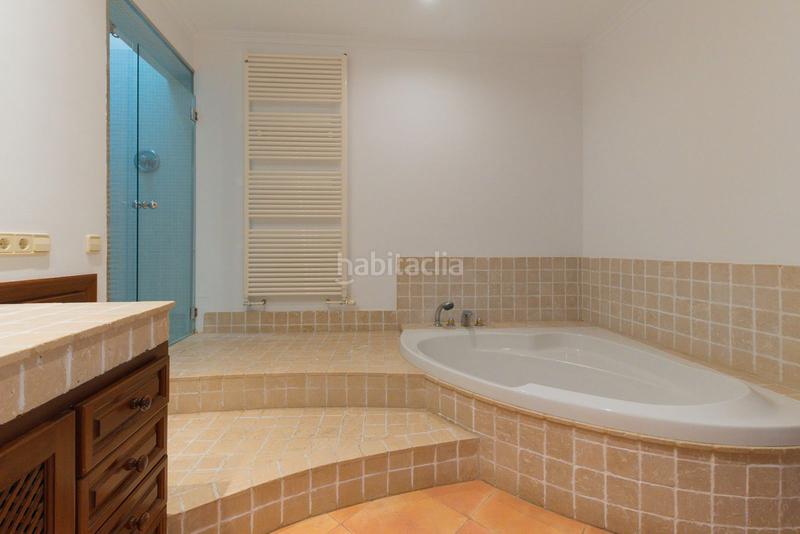 Foto d9025970-983b-4378-9d5e-43448333cd78. Reihenhaus mit kamin heizung in Petra