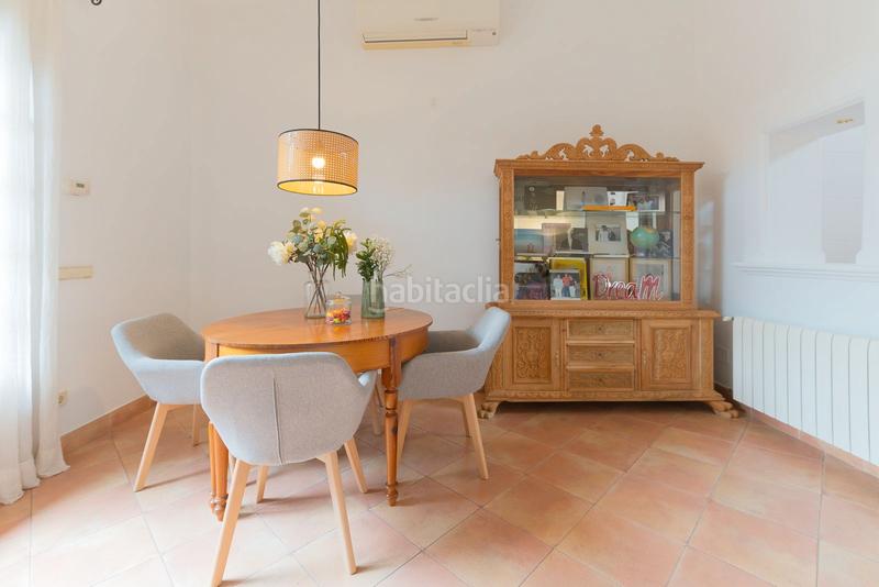 Foto e5ab987d-cbb2-4377-8831-0985c96b3558. Reihenhaus mit kamin heizung in Petra