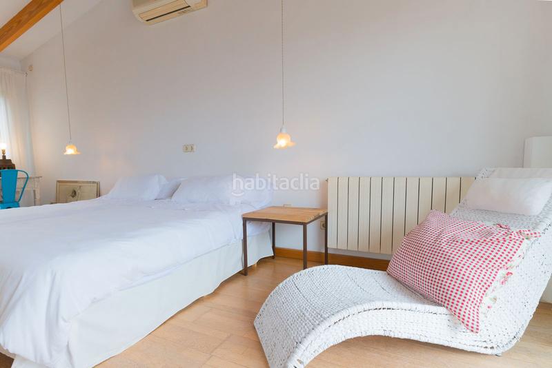 Foto ea2ddf28-1252-4a12-9473-9dce75a46fcd. Reihenhaus mit kamin heizung in Petra