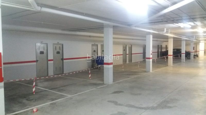 Foto ce3c43c3-d324-43ce-8e81-00b535621ce6. Aparcament cotxe a n/a a Enix