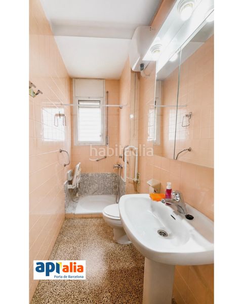 Foto 0ecdd12d-3f1e-4453-992e-c23f9f97c378. Pis amb calefacció aparcament a Roses-Castellbell Sant Feliu de Llobregat