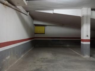 Aparcament cotxe a Passatge joan brillas 15. Plaza de parking en elgall