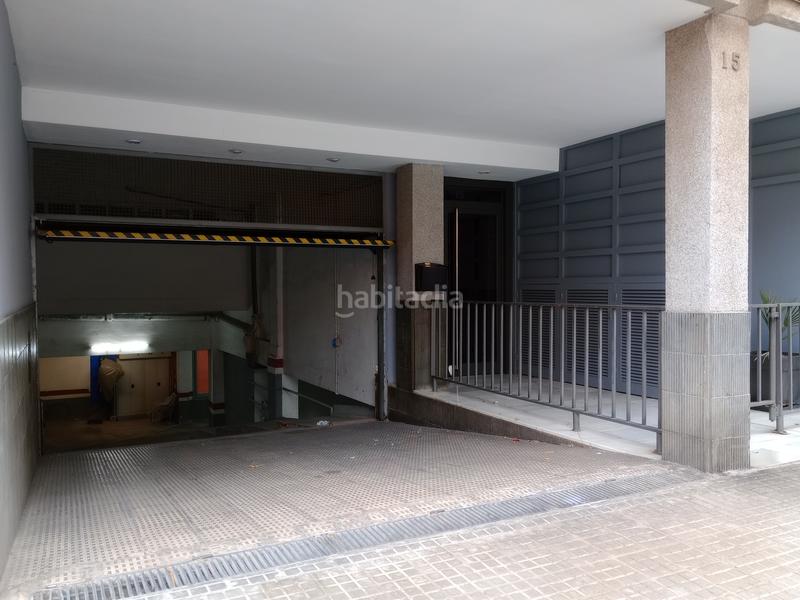 Foto d2a1ce9a-93e9-40dc-b075-317fe9831beb. Aparcament cotxe a passatge joan brillas 15 a El Gall Esplugues de Llobregat