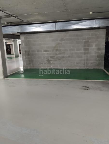 Foto 0722a5c6-424d-4c61-99b5-66b198e77c54. Parking coche en Centre Esplugues de Llobregat