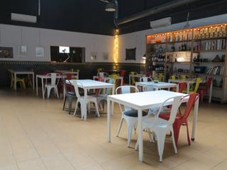 Traspàs Local Comercial  Carrer d'àngel guimerà. Restaurante en funcionamiento- oportunidad
