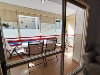 Rent Flat  Avenida de guzmán el bueno. Alquiler escolar