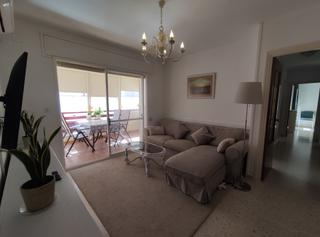 Location Appartement  Avenida de guzmán el bueno. Alquiler escolar