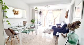 Flat in Avenida de las Piletas 73
