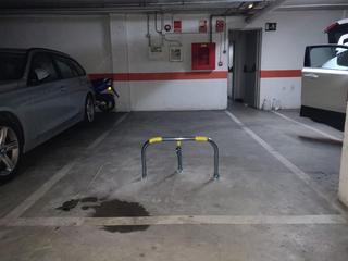 Lloguer Aparcament cotxe a Calle hermano fermín 7. Alquiler plaza de garaje