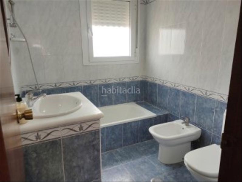 Foto d32194b1-77f8-4491-b1fd-9753286a2aab. Miete reihenhaus in avenida quinto centenario 42 in Sanlúcar de Barrameda