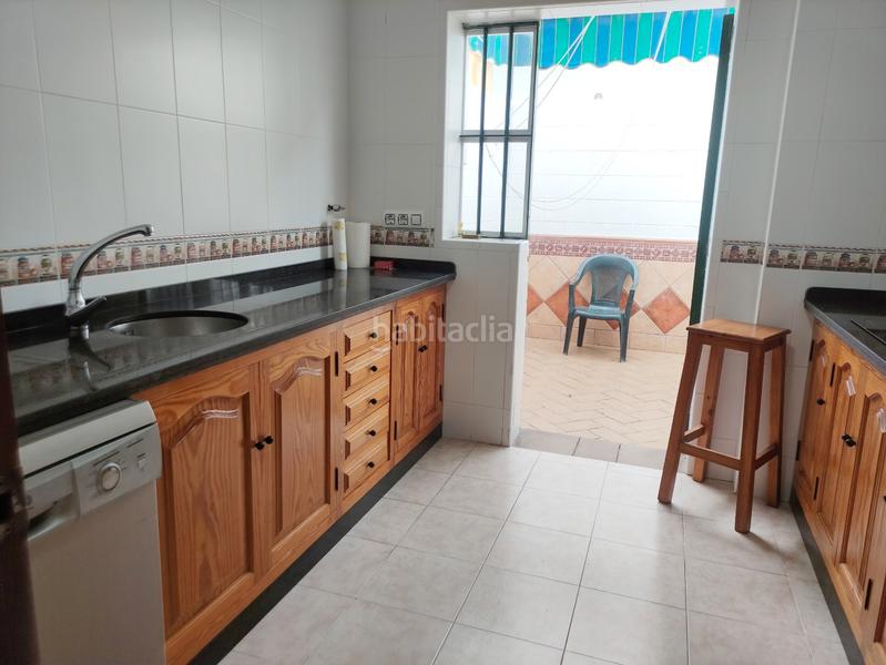 Foto f3d88132-1b8a-4ce6-923c-35e5210f894e. Miete reihenhaus in avenida quinto centenario 42 in Sanlúcar de Barrameda