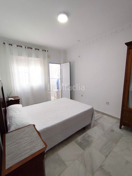 Foto f28b6107-ae67-41e0-b418-0bf6f8c119c8. Rent semi detached house in avenida quinto centenario 42 in Sanlúcar de Barrameda