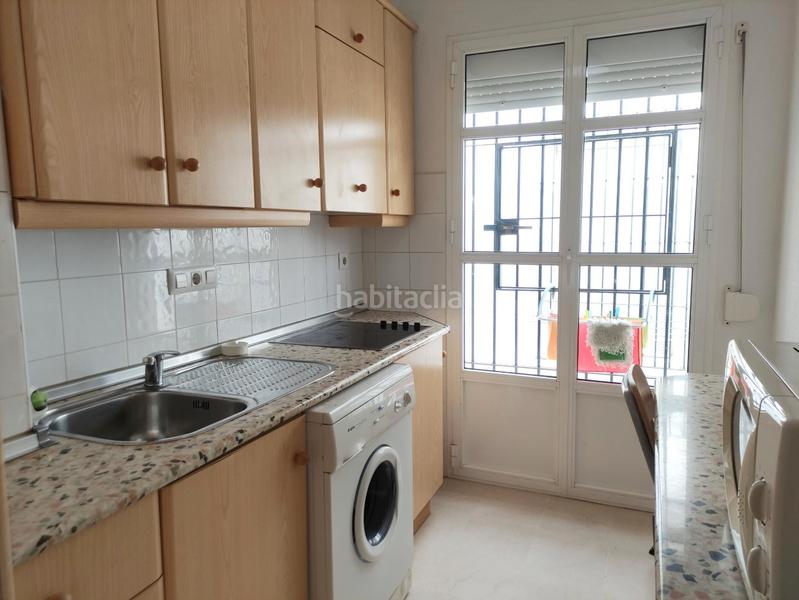 Foto 3f5434b1-6437-4524-9517-6f533af6ca55. Alquiler piso en calle crucero 18a alquiler verano en Sanlúcar de Barrameda