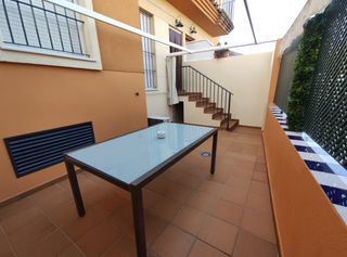 Rent Flat in Calle fernando de magallanes 30. Alquiler verano