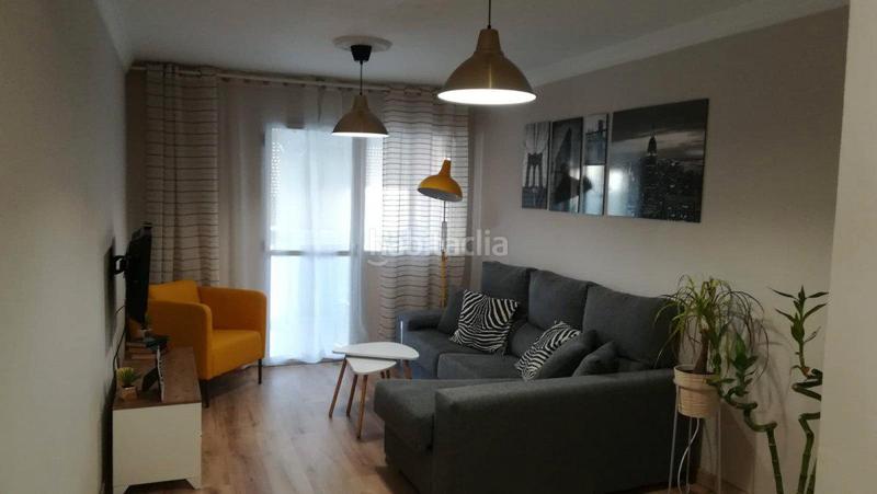 Foto 08cf1902-45f4-4f78-9ad0-91811dd0f083. Alquiler piso en calle mediodía 4 alquiler escolar en Sanlúcar de Barrameda