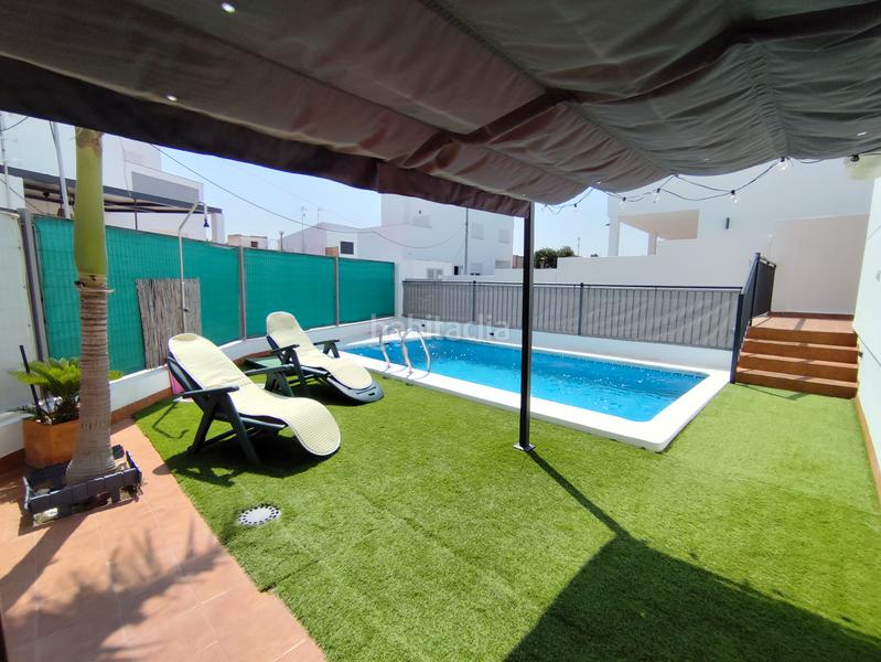 Foto 23503ff2-9fbd-4fa3-aa69-d3b4825bfd37. Affitto chalet con parcheggio piscina in El Pino-Bajo de Guía Sanlúcar de Barrameda