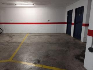 Location Parking voiture  Calle calzada de la infanta. Alquiler escolar garaje