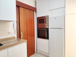 Miete Etagenwohnung  Calle calzada de la infanta. Alquiler escolar