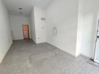 Lloguer Local Comercial a El Pino-Bajo de Guía. Alquiler local comercial
