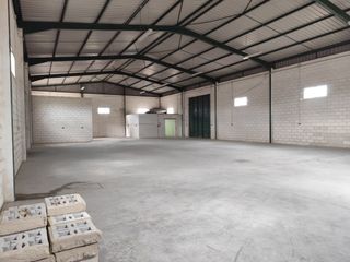 Miete Fabrikhalle in Camino de la reyerta 15. Alquiler nave industrial