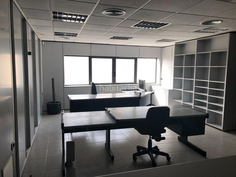 Foto 1ffe05ca-8f34-42e0-8643-0f7144722b43. Nau industrial a Abrera