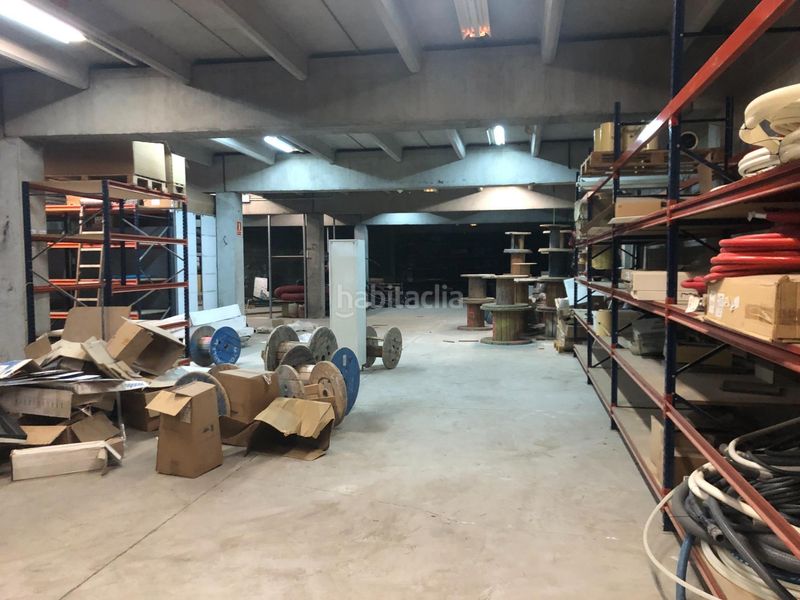 Foto 29a0ad9a-0874-4b77-8409-1688364ed05c. Nau industrial a Abrera